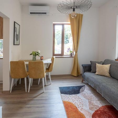 Linden House - A Lovely Apartment In Central Varna Exterior foto