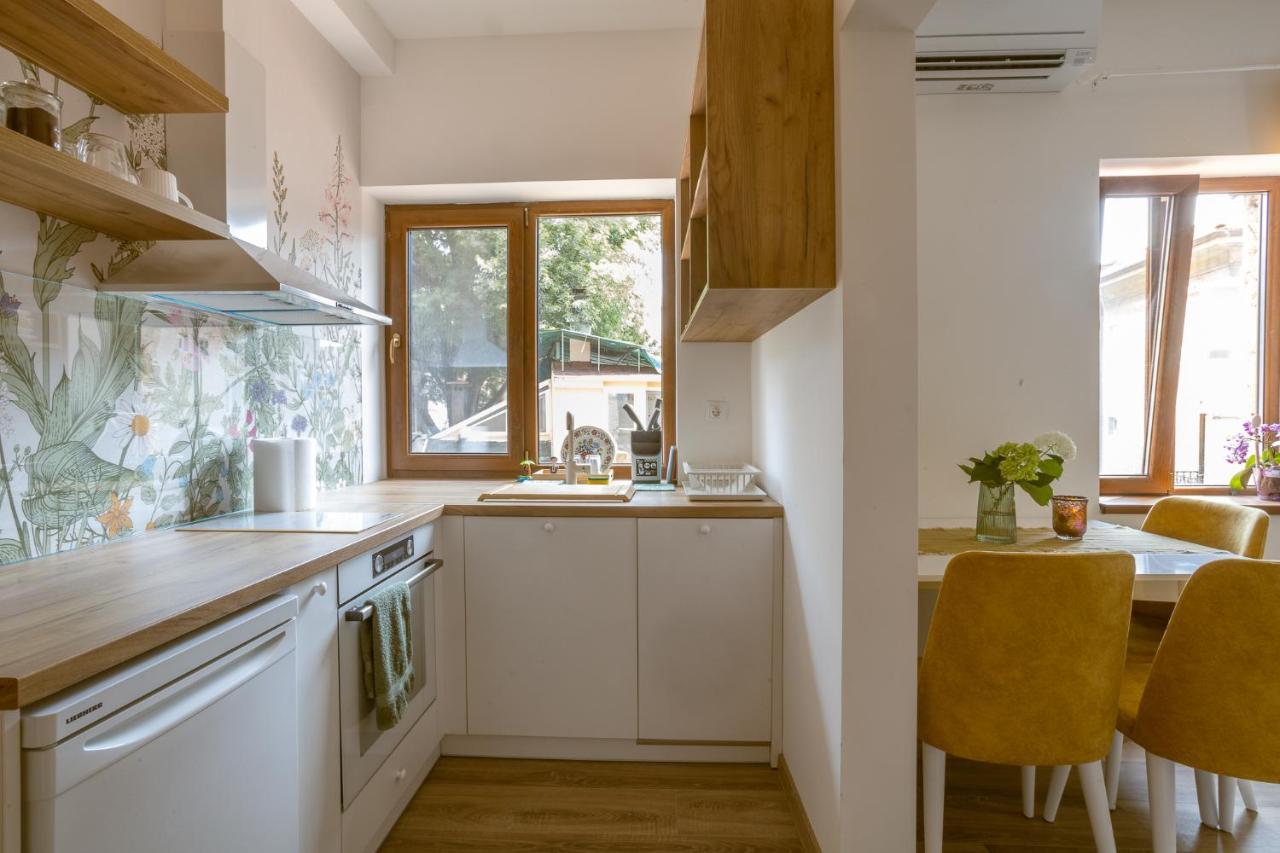 Linden House - A Lovely Apartment In Central Varna Exterior foto