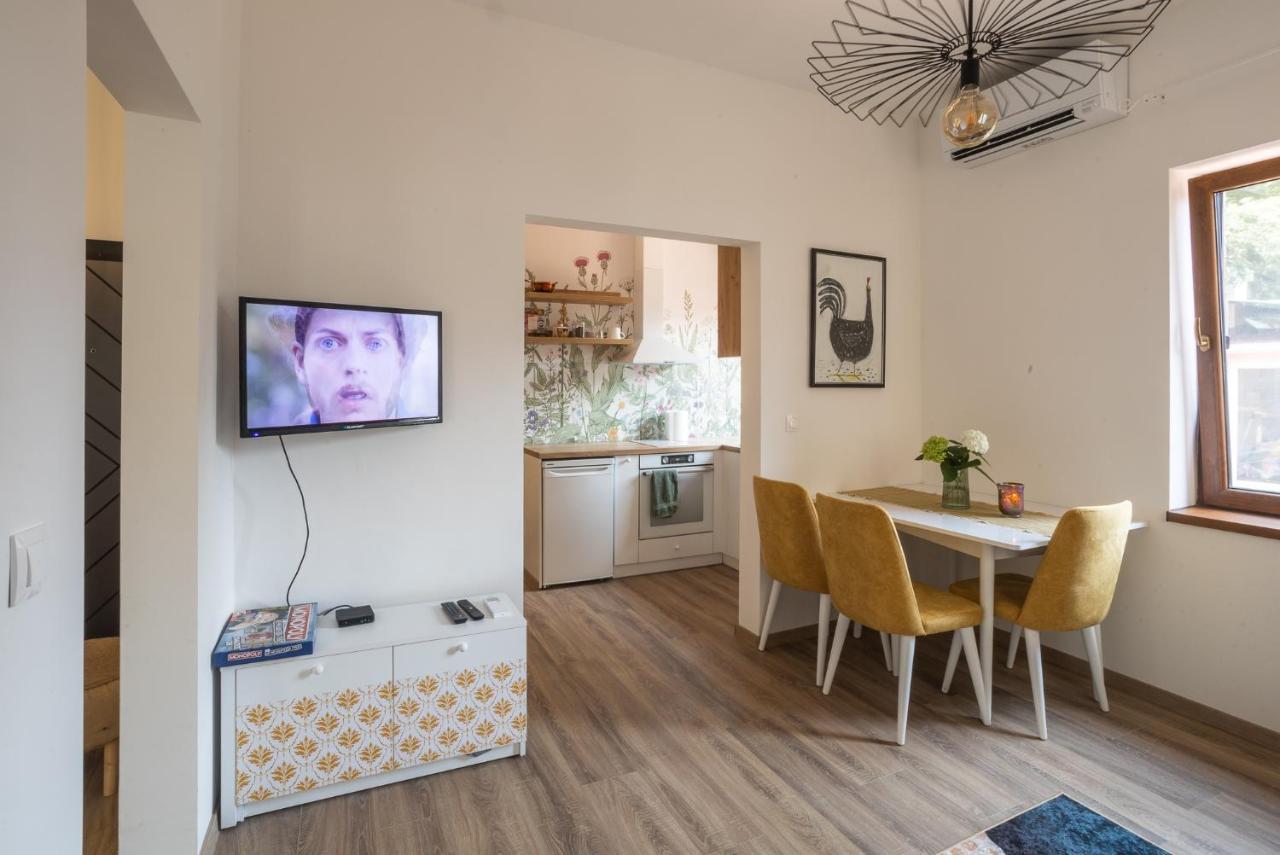 Linden House - A Lovely Apartment In Central Varna Exterior foto
